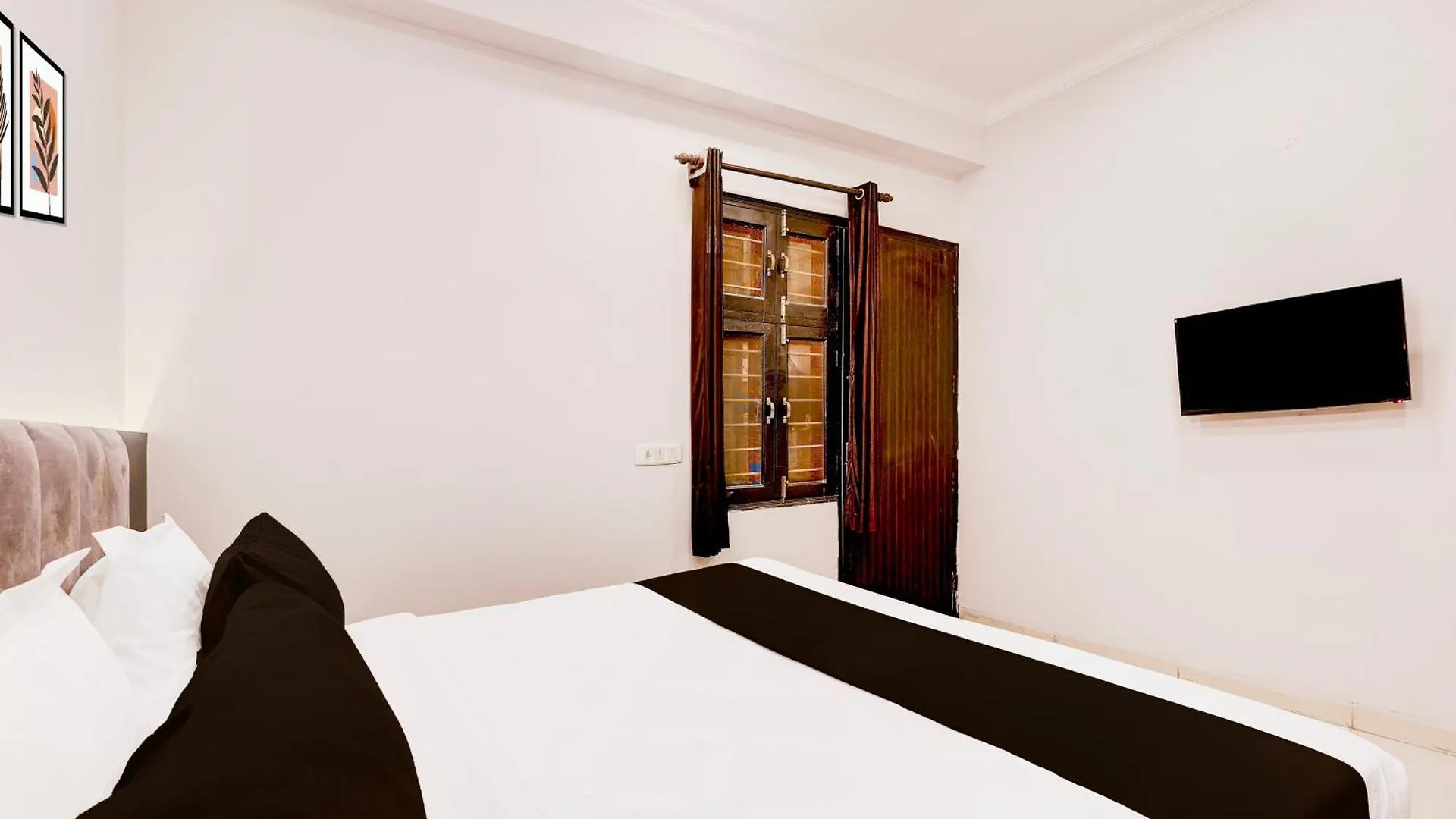 Super Hotel O Rangpuri Mahipalpur New Delhi