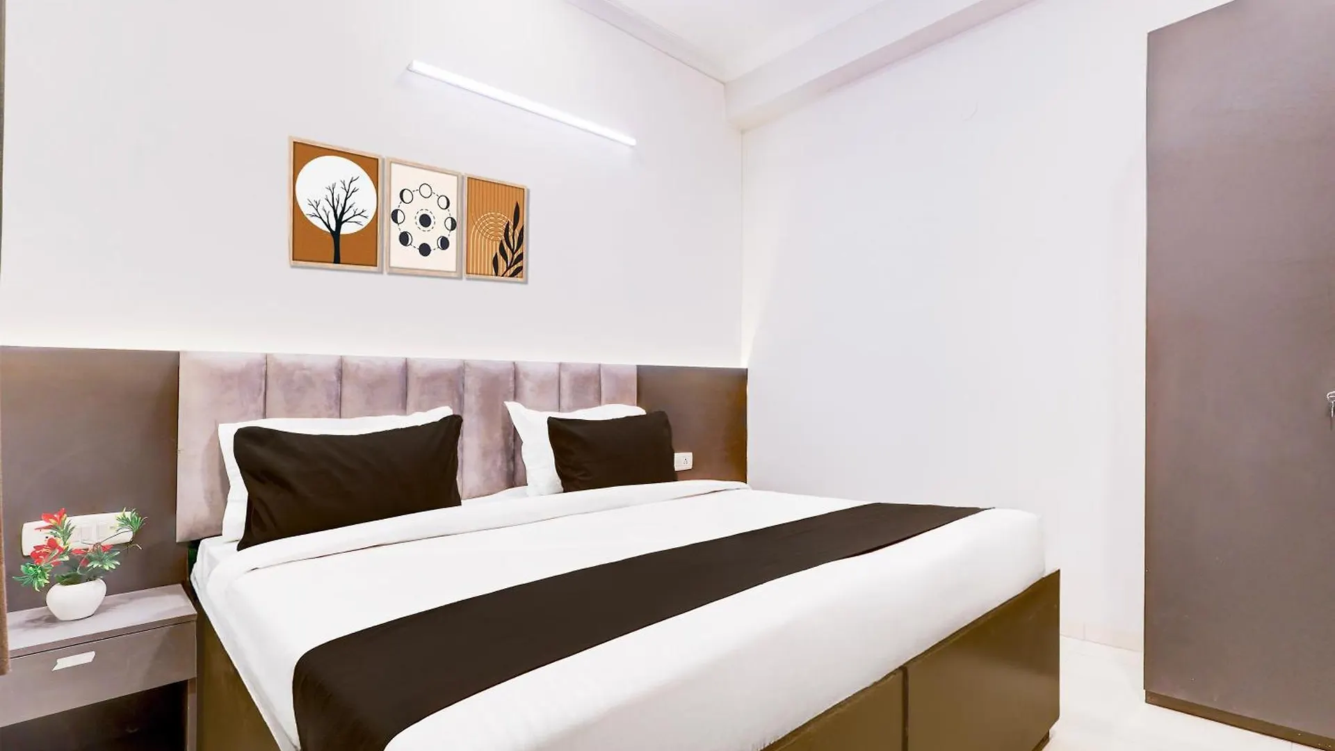 Super Hotel O Rangpuri Mahipalpur New Delhi