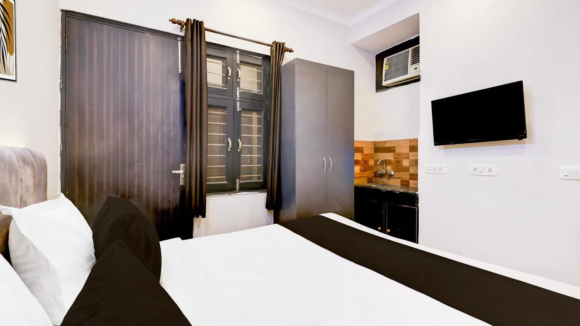 Super Hotel O Rangpuri Mahipalpur New Delhi 2*,